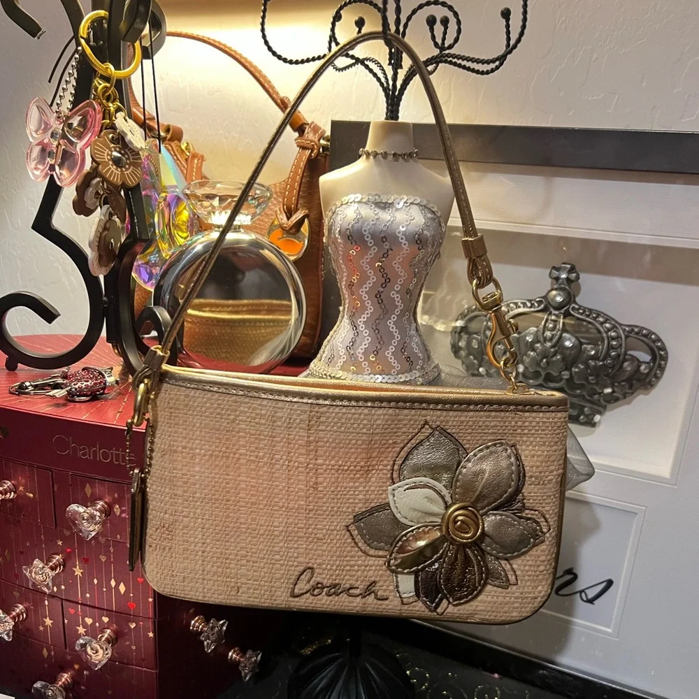 Coach Hampton Gold and Tan Woven Straw Wristlet w/ Flower Appliqué